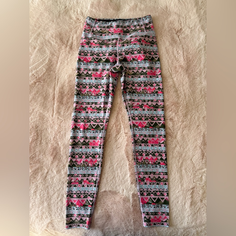 Pure Barre Rose Geometric Pattern Leggings Size Medium